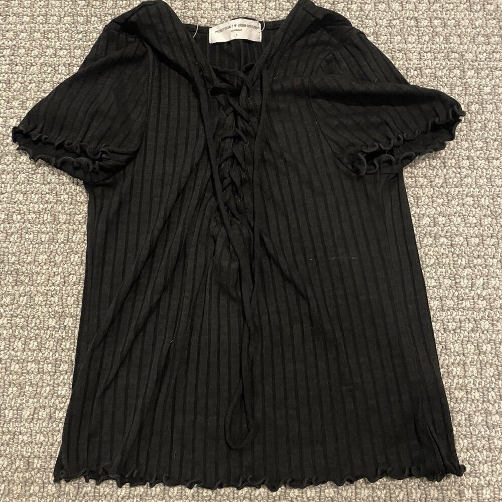 Urban Outfitters Shirt Womens Size Small Ribbed Crop Top Black Lace Vneck